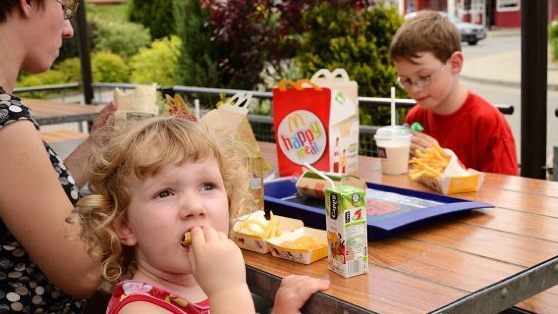 McDonald's being sued for marketing Happy Meals to kids